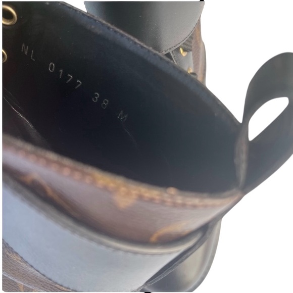 Louis Vuitton Wonderland Flat Ranger Boots Monogram | Designer Luxury Boots🥾 38 - Picture 8 of 16